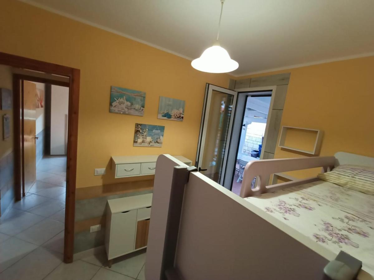 Villetta Poesia 50 M Dal Mare Con Giardino E Parcheggio Torre dell'Orso Exterior foto